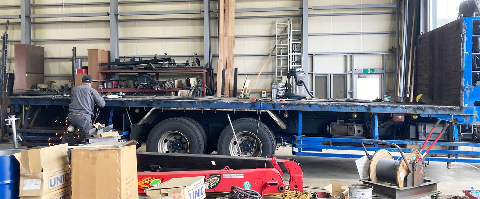 トラックのボディ修理